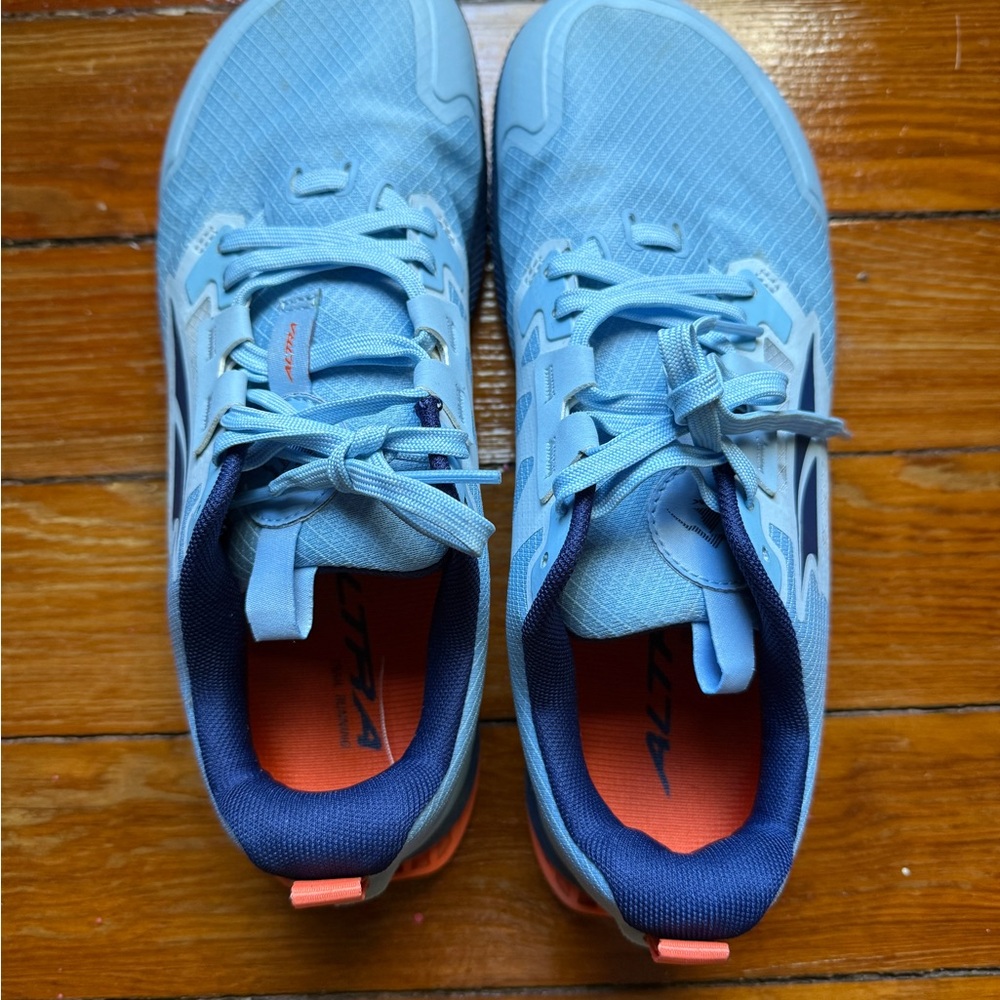 Altra Women’s Lone Peak 7 - Picture 2 of 5